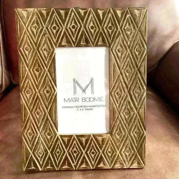 LAST ONE!!! Handmade Mango Wood Photo Frame Hand Carved Ornate Geometric Pattern - Picture 1 of 7
